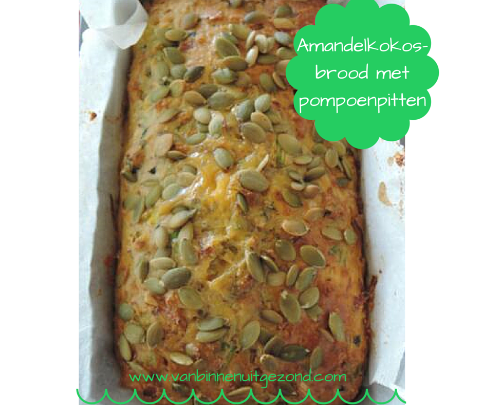 Amandelkokosbrood met pompoenpitten